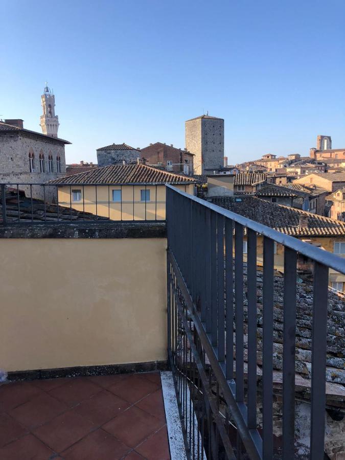 Appartement La Terrazza Sul Duomo à Sienne Extérieur photo